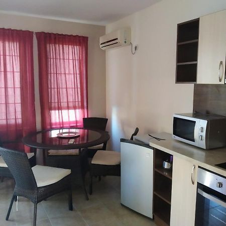 Лилия Apartment Sozopol Exterior photo